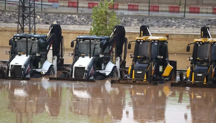 Gaziantep’te Sağanak Yağış Hayatı Olumsuz Etkiledi